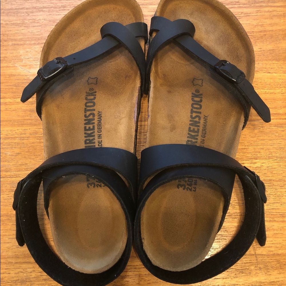 Birkenstock Yara black size 6 regular
